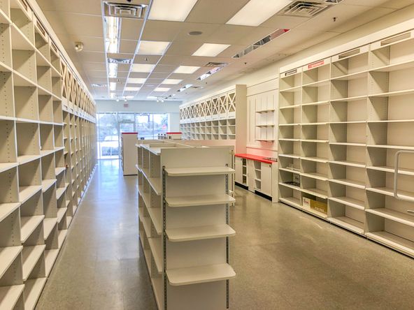 Retail Suite Adjacent to Walmart in Central: 10218 Sullivan Rd, Baton Rouge, LA 70818